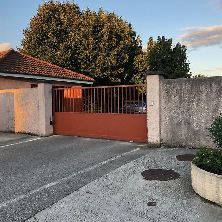Appartement Au Milieu Des Lacs, Au Bord Du Guiers Aoste ภายนอก รูปภาพ